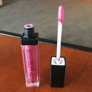 Younique: Lucrative Lip Gloss